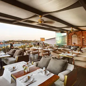 4* Отель Georges Galata